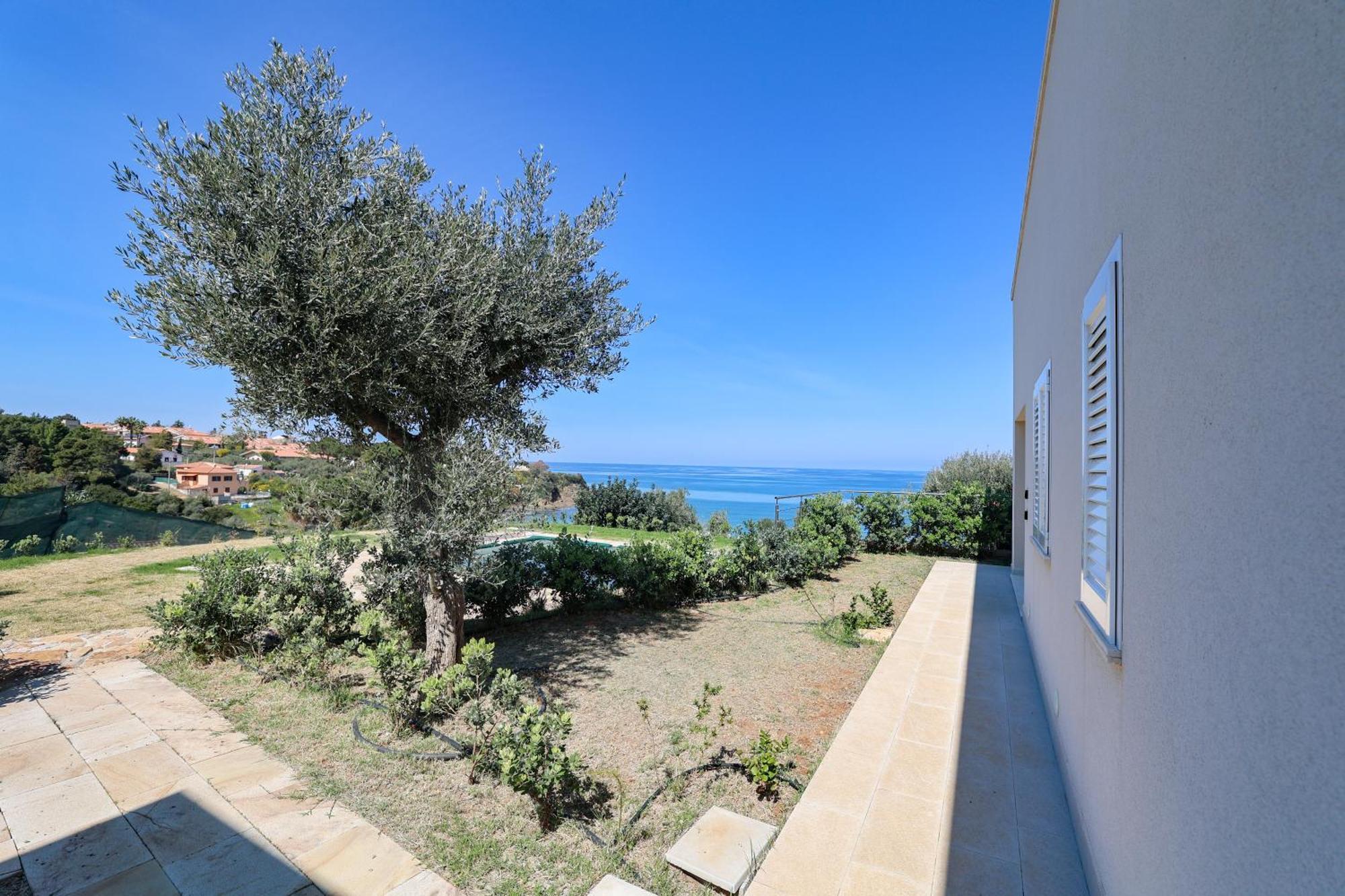 Aura Maris Beach Residence Mazzaforno Чефалу Экстерьер фото